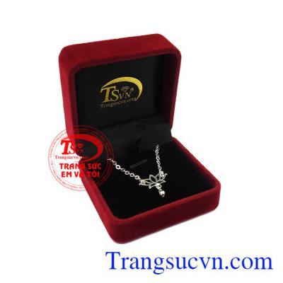 Lắc chân bạc hoa sen