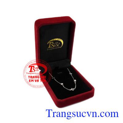 Sản phẩm bảo hành uy tín, giao hàng toàn quốc. Lắc chân nữ vàng trắng may mắn.