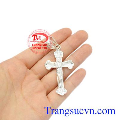 Mặt thánh giá bạc chất lượng thương hiệu Em và Tôi uy tín, đảm bảo.