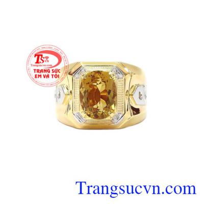 Nhẫn nam vàng Citrine độc đáo không chỉ là món đồ trang sức mà còn đem lại may mắn cho người đeo.