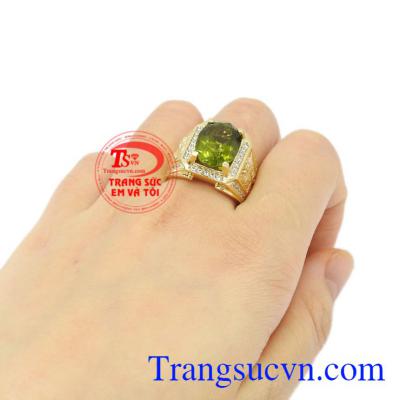 Nhẫn nam vàng Peridot sang trọng
