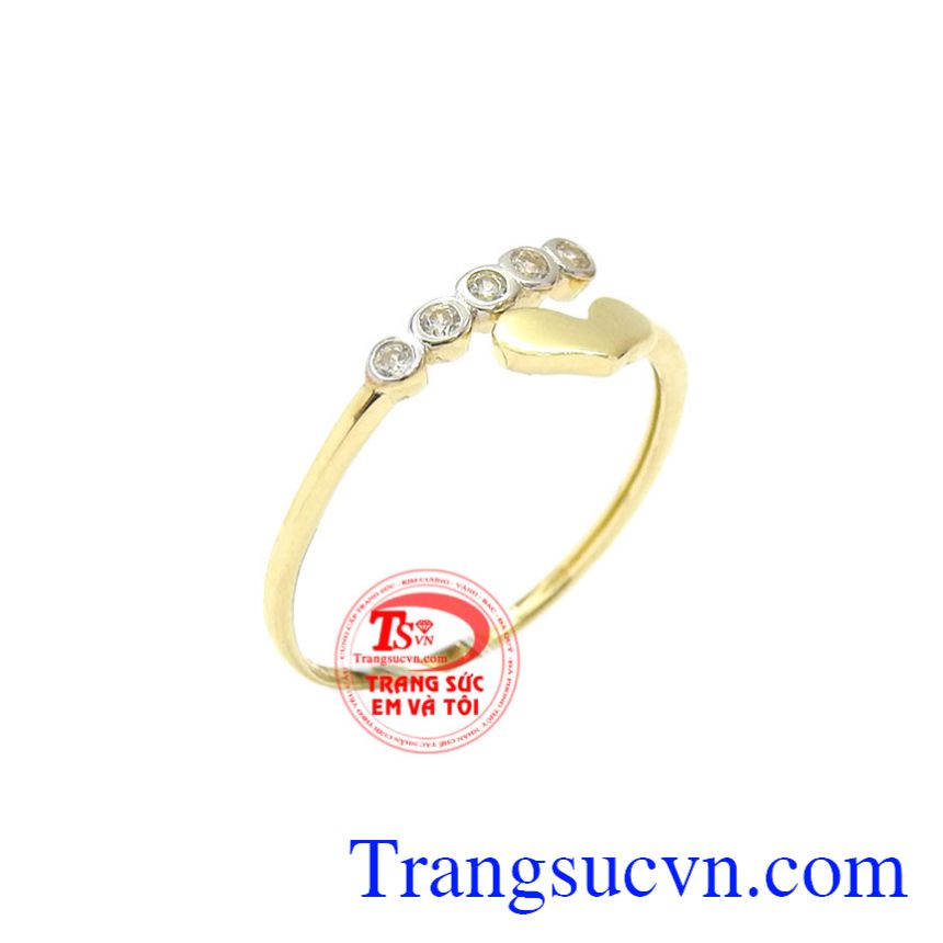 Nhẫn nữ vàng trái tim nhỏ xinh được nhập khẩu từ Korea vàng 10k bền màu, chất lượng.