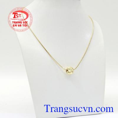 Với thiết kế đơn giản, tinh tế mang lại cho các bạn nữ vẻ đẹp dịu dàng, nữ tính,Bộ dây charm bi đẹp