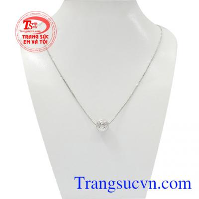 Bộ dây charm bi phay là sản phẩm được các bạn nữ yêu thích với kiểu dáng thời trang mang đến vẻ đẹp sang trọng cho phái nữ,Bộ dây charm bi phay