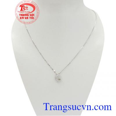 Bộ dây mặt trăng độc đáo với thiết kế đơn giản, nhẹ nhàng mang phong cách Hàn Quốc