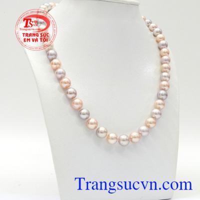 Chuỗi ngọc trai làm tôn lên vẻ đẹp kiêu sa, quý phái của người phụ nữ,Chuỗi cổ ngọc trai sang trọng