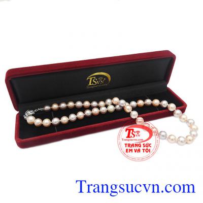 Ngoài tác dụng làm đẹp ngọc trai trắng còn giúp người đeo có tinh thần sảng khoái, suy nghĩ tích cực và thanh thản,Chuỗi cổ ngọc trai sang trọng