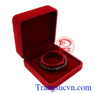 Trang sức Em và Tôi nhận thiết kế các sản phẩm trang sức 3D theo yêu cầu của từng khách hàng,Chuỗi tay Garnet 5 ly
