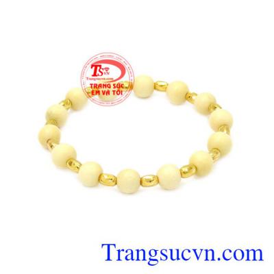 Chuỗi tay vàng dâu trẻ em hiện nay đang được rất nhiều các bậc cha mẹ ưa chuộng và lựa chọn.