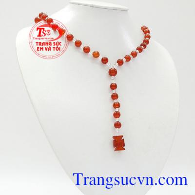 Sản phẩm được chế tác từ đá mã não đỏ thiên nhiên chuẩn chất lượng với kiểu dáng đơn giản và tinh tế,Chuỗi tràng hạt mã não đỏ