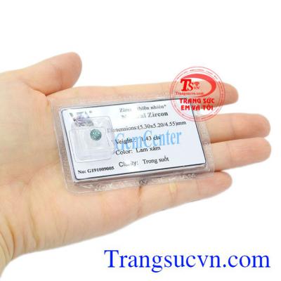 Đá quý Zircon ép vỉ mang lại may mắn cho chủ sở hữu.