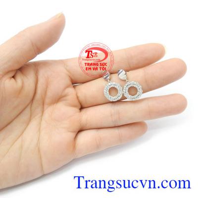 Hoa tai vàng trắng thương hiệu uy tín, chất lượng, giao hàng nhanh trên toàn quốc.