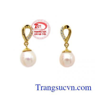 Hoa tai nữ ngọc trai dịu dàng mang đậm nét thuần thiết, trong trẻo và cao quý của người phụ nữ,Hoa tai nữ ngọc trai dịu dàng