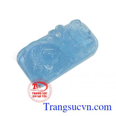 Đá aquamarin thiên nhiên được chạm khắc 3D sắc xảo, tinh tế với các đường nét mềm mại