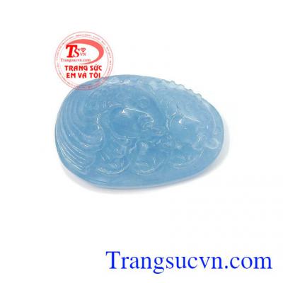 Mặt dây cá chép tài lộc được điêu khắc từ đá aquamarine thiên nhiên, có giấy kiểm định, giao hàng nhanh trên toàn quốc