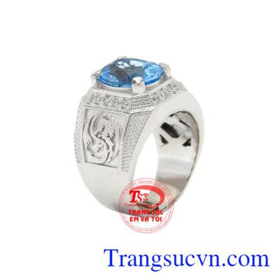 Nhẫn nam bạc Topaz đẹp được chế tác từ đá Topaz thiên nhiên chất lượng cao kết hợp với bạc 92.5.