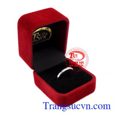 Trang sức Em và Tôi nhận thiết kế các sản phẩm trang sức 3D theo yêu cầu của từng khách hàng,Nhẫn nam vàng trắng đơn giản