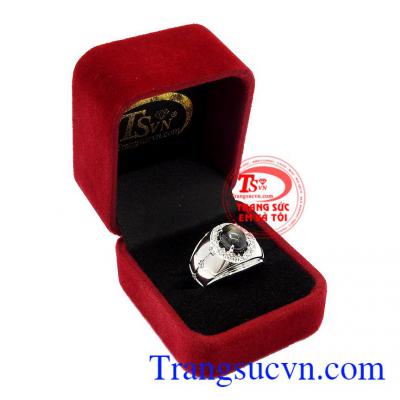 Trang sức Em và Tôi nhận thiết kế các sản phẩm trang sức theo yêu cầu của từng khách hàng,Nhẫn nam vàng trắng Sapphire sao