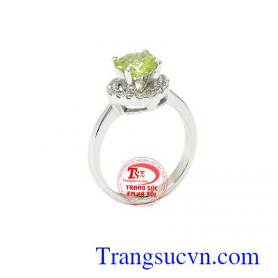 Nhẫn nữ Peridot tài lộc