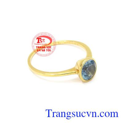 Nhẫn nữ vàng Topaz nhỏ xinh có giấy kiểm định uy tín.