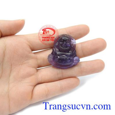 Phật Di Lặc thạch anh tím may mắn phù hợp nhiều phong cách thời trang và trang phục khác nhau