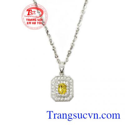 Bộ dây chuyền nữ Sapphire vàng được thiết kế độc đáo, dễ kết hợp với nhiều loại trang phục khác nhau,Bộ dây chuyền nữ Sapphire vàng