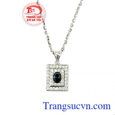 Đá sapphire thiên nhiên mang lại nhiều may mắn, tài lộc, sức khỏe cho người đeo,Bộ dây chuyền Sapphire nữ quý tộc