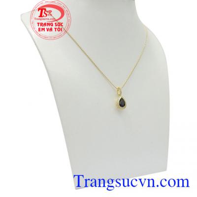 Bộ dây saphir thịnh vượng được thiết kế sang trọng và thanh lịch