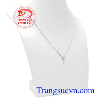 Bộ dây vàng trắng nữ tính giúp phái đẹp trở nên tự tin, rạng rỡ, xinh đẹp.