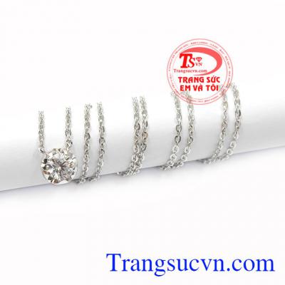 Bộ dây phù hợp với nhiều lứa tuổi, nhiều loại trang phục khác nhau. Bộ dây vàng trắng xinh đẹp