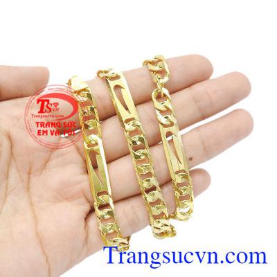 Dây chuyền vàng càng tăng thêm sức hút cửa phái mạnh. Dây chuyền Nike đẳng cấp