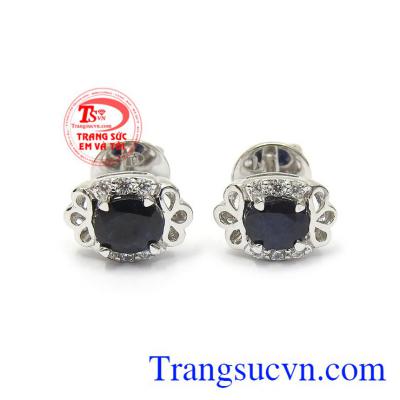 Hoa tai Sapphire xinh xắn vàng trắng 14k chế tác tinh xảo, sắc nét, chất lượng đá đảm bảo