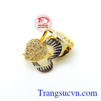 Hoa tai tình yêu vĩnh cửu mang lại vẻ xinh xắn cho phái đẹp. Hoa tai tình yêu vĩnh cửu giao hàng trên toàn quốc.