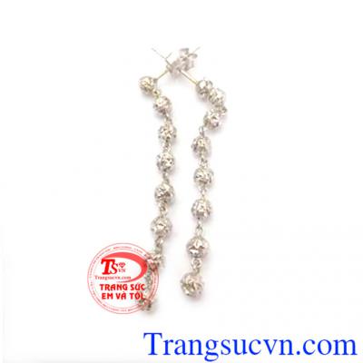 Hoa tai vàng trắng 18k Italy thương hiệu Em và Tôi đảm bảo chất lượng vàng, uy tín, giao hàng trên toàn quốc.