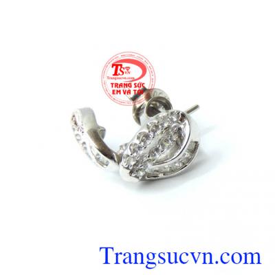 Hoa tai vàng trắng 18k sang trọng giao hàng trên toàn quốc.
