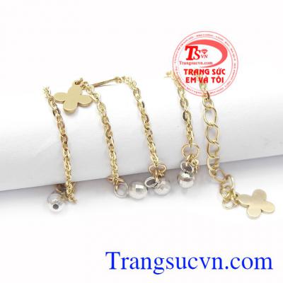 Lắc chân vàng dễ thương là sản phẩm được nhập khẩu hoàn toàn từ Hàn Quốc.