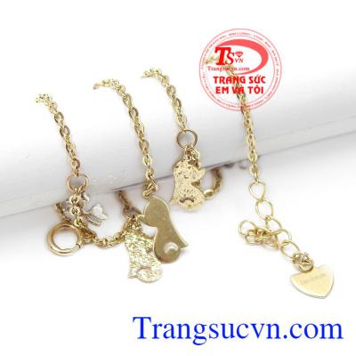 Sản phẩm chế tác từ vàng tây 10k bền đẹp, sáng bóng. Lắc chân vàng điệu đà