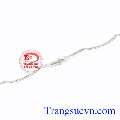 Lắc tay nữ vàng trắng xinh xắn vàng 10k Korea dễ kết hợp với nhiều kiểu quần áo.
