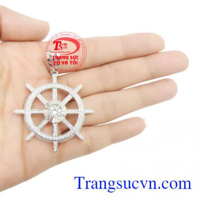 Mặt dây hoài bão