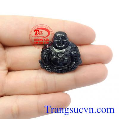 Đeo Phật Di Lặc bên người sẽ giúp giảm bớt lo âu, mang lại điều tốt lành, tránh tai nạn, tăng vận may tài lộc, sức khỏe và thành công cho chủ nhân,Mặt phật Di Lặc Sapphire cầu tài lộc