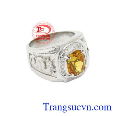 Nhẫn bạc thạch anh vàng chất lượng phù hợp với nhiều kiểu trang phục.