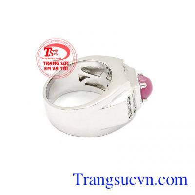 Chính vì vậy, Nhẫn đá Ruby thường được chọn làm món quà truyền thống dành cho các cặp vợ chồng nhân kỷ niệm 40 năm ngày cưới của mình,Nhẫn nam bạc Ruby đẹp