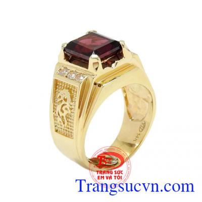 Nhẫn nam Garnet nam tính