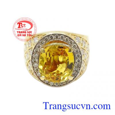 Nhẫn nam Sapphire vàng công danh mang lại vẻ nam tính nhưng cũng không kém phần quan trọng,Nhẫn nam Sapphire vàng công danh
