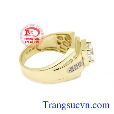 Với thiết kế hợp thời trang, dễ dàng kết hợp cùng nhiều loại trang phục và dịp khác nhau,Nhẫn nam vàng danh vọng