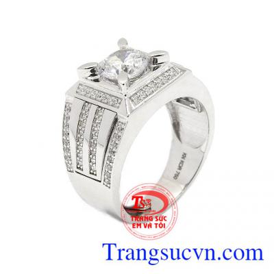 Nhẫn nam vàng trắng công danh là sản phẩm được chế tác tinh tế, lôi cuốn,Nhẫn nam vàng trắng công danh
