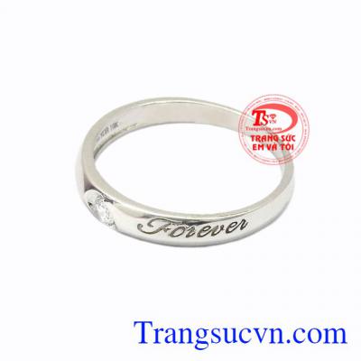 Nhẫn nam vàng trắng Forever thương hiệu Em và Tôi bảo hành uy tín, giao hàng toàn quốc.
