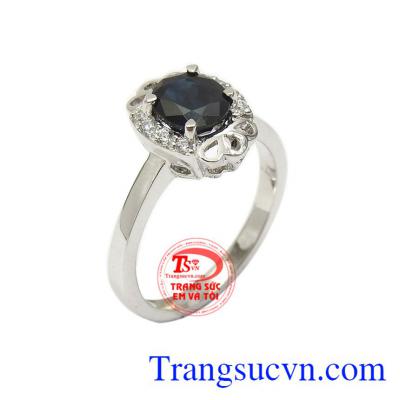 Nhẫn nữ Sapphire thời thượng