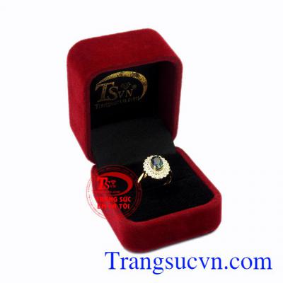 Nhẫn nữ vàng sapphire duyên dáng