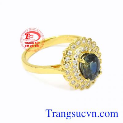 Nhẫn nữ vàng sapphire duyên dáng chất lượng.